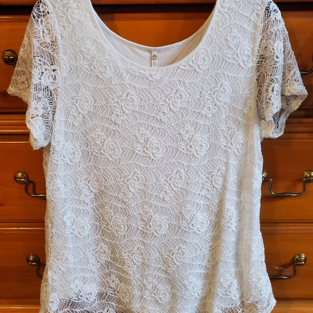 Leo & Nicole White Lace Blouse